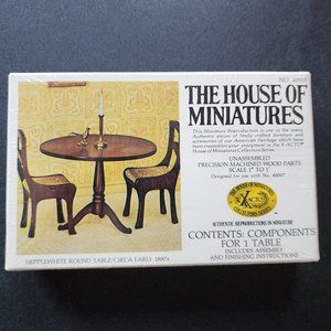 The House of Miniatures Doll Furniture Kit #40005 HeppleWhite Round Table  Circa